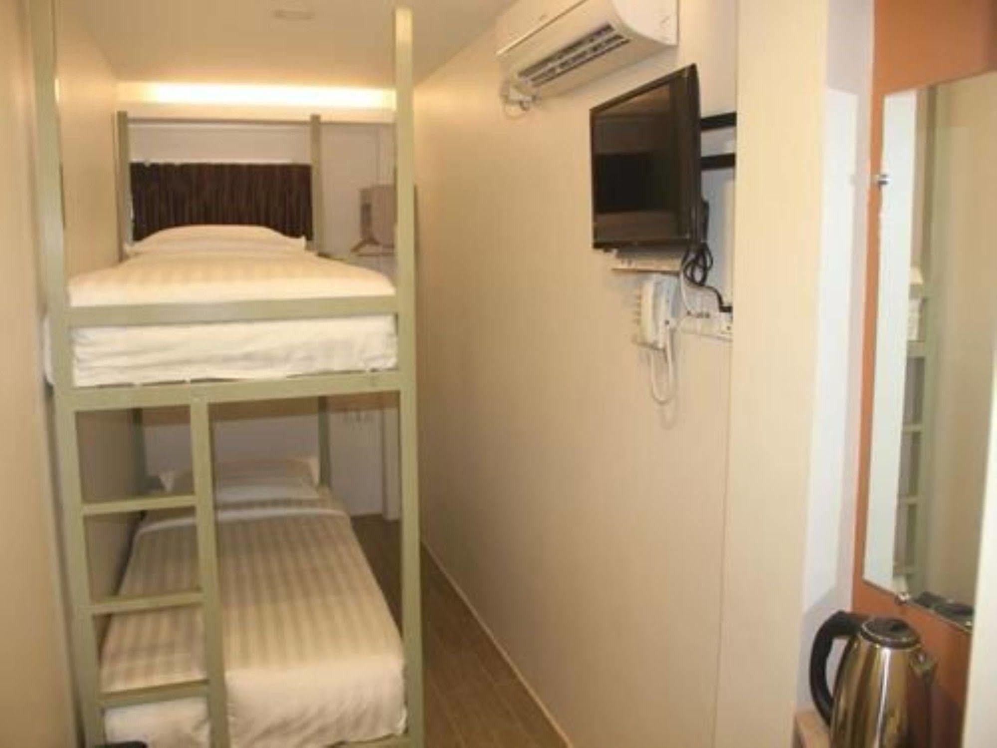 The Vibe Inn Rangun Kültér fotó